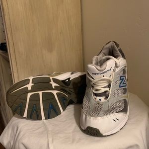 New balance running shoes size